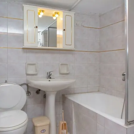 Daire Vrodos Authetic Traditional Cycladic Home
